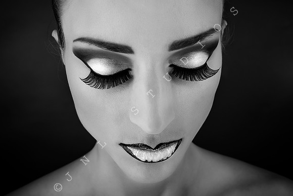 1F4A0753_PSc_BW_FF